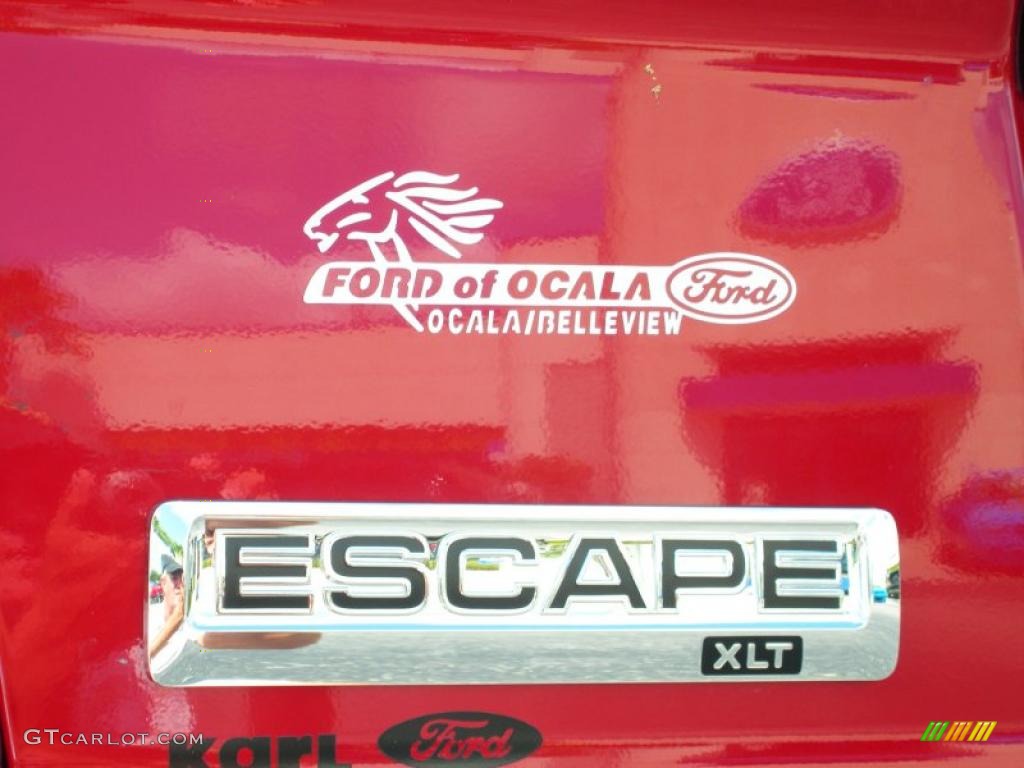 2010 Escape XLT - Sangria Red Metallic / Charcoal Black photo #4