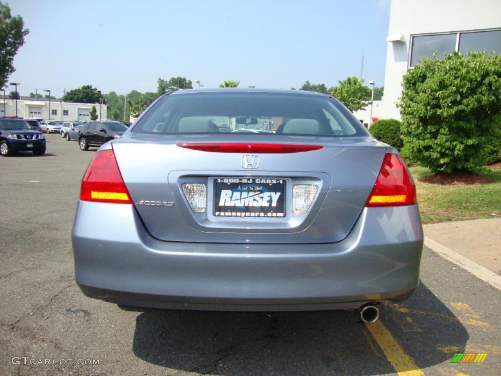 2007 Accord LX Sedan - Cool Blue Metallic / Gray photo #8