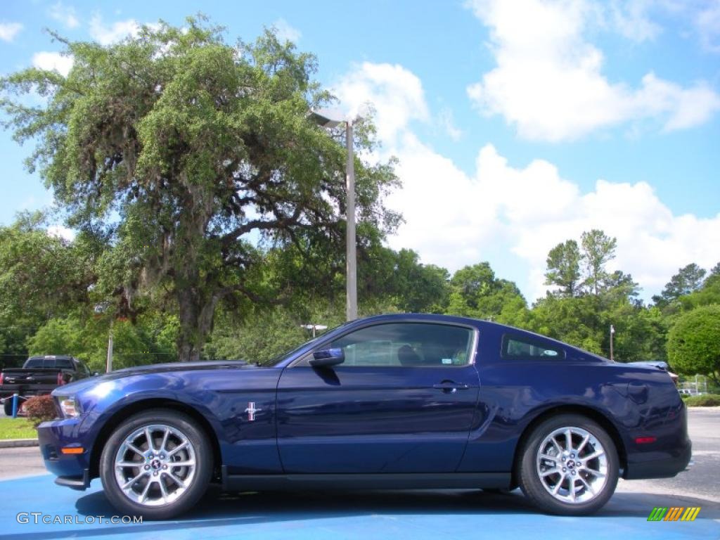 2011 Mustang V6 Premium Coupe - Kona Blue Metallic / Charcoal Black photo #2