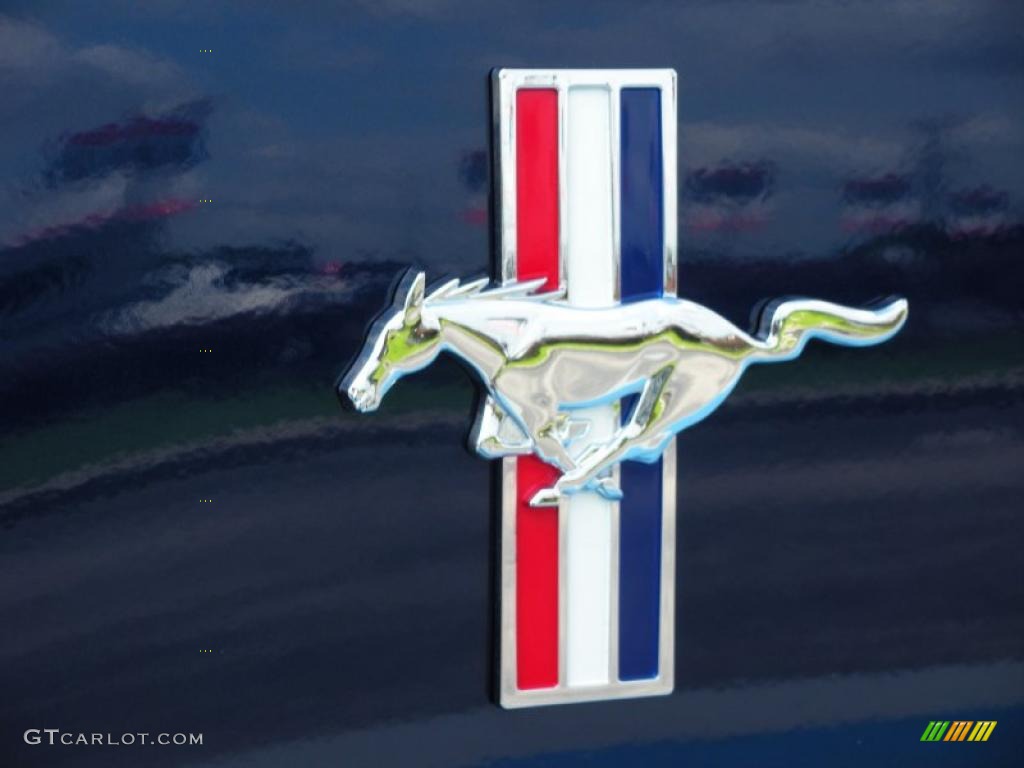2011 Mustang V6 Premium Coupe - Kona Blue Metallic / Charcoal Black photo #4