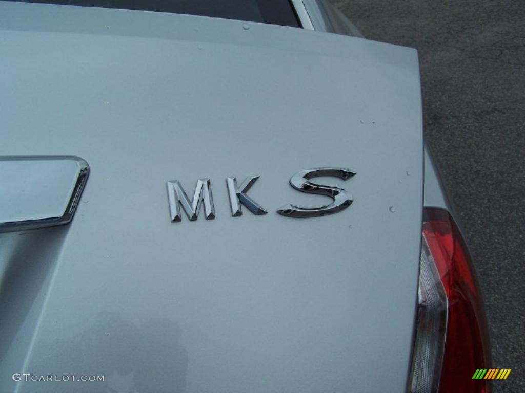 2010 MKS FWD - Ingot Silver Metallic / Charcoal Black/Fine Line Ebony photo #13