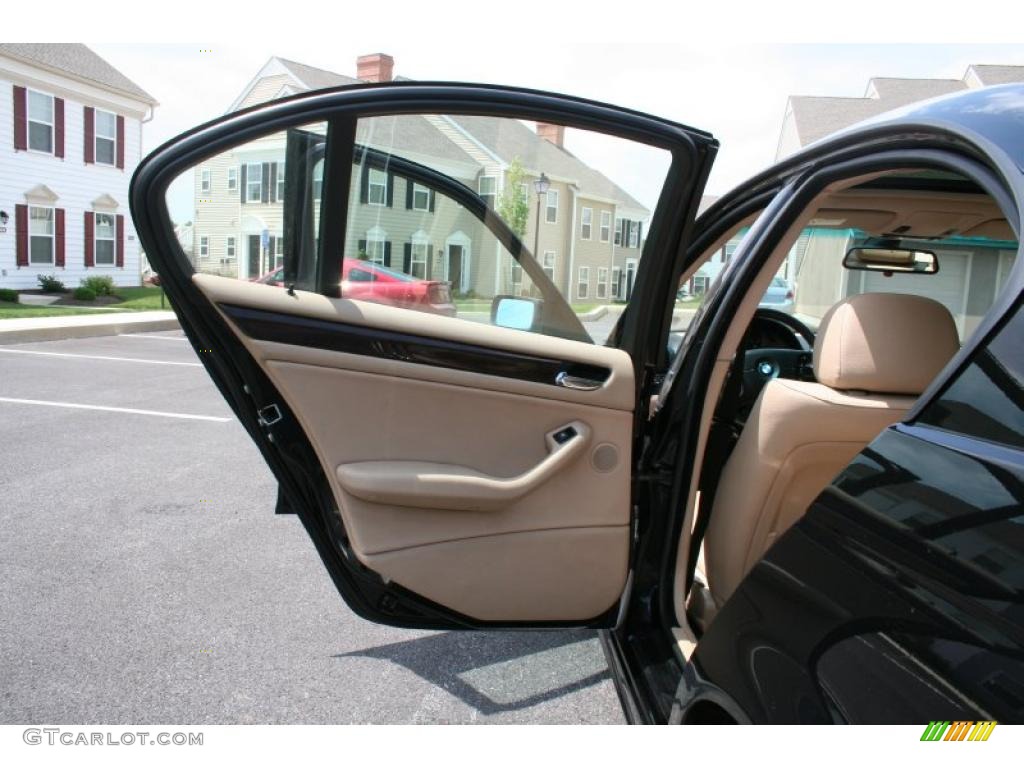 2003 3 Series 325xi Sedan - Jet Black / Sand photo #14