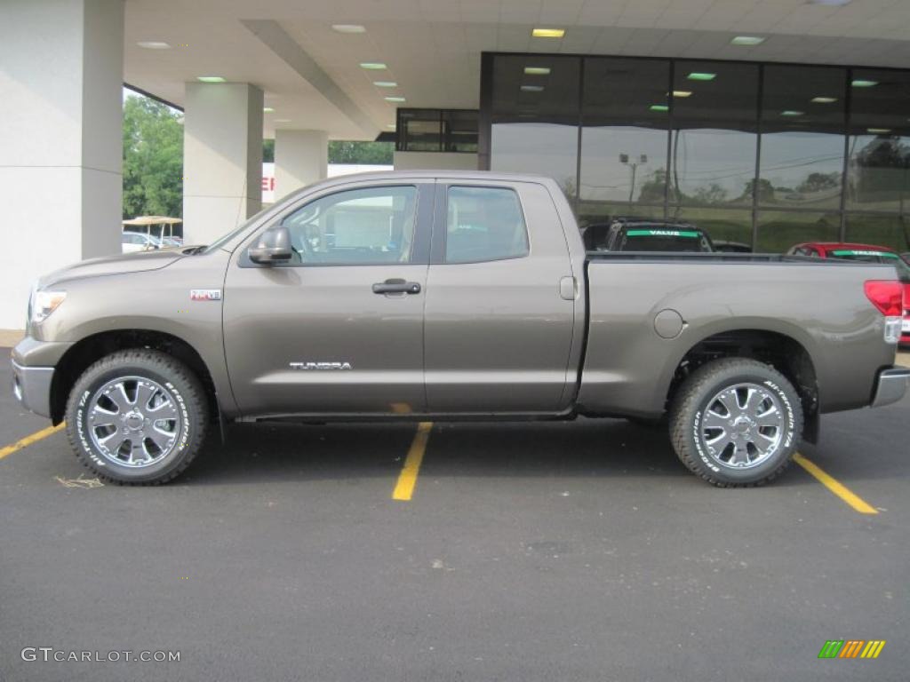 2010 Tundra Double Cab 4x4 - Pyrite Brown Mica / Sand Beige photo #4