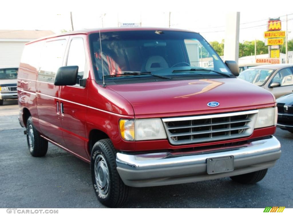 1995 E Series Van E150 XL Cargo Van - Electric Current Red Metallic / Grey photo #3