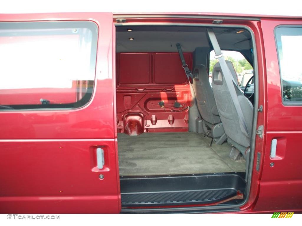 1995 E Series Van E150 XL Cargo Van - Electric Current Red Metallic / Grey photo #21