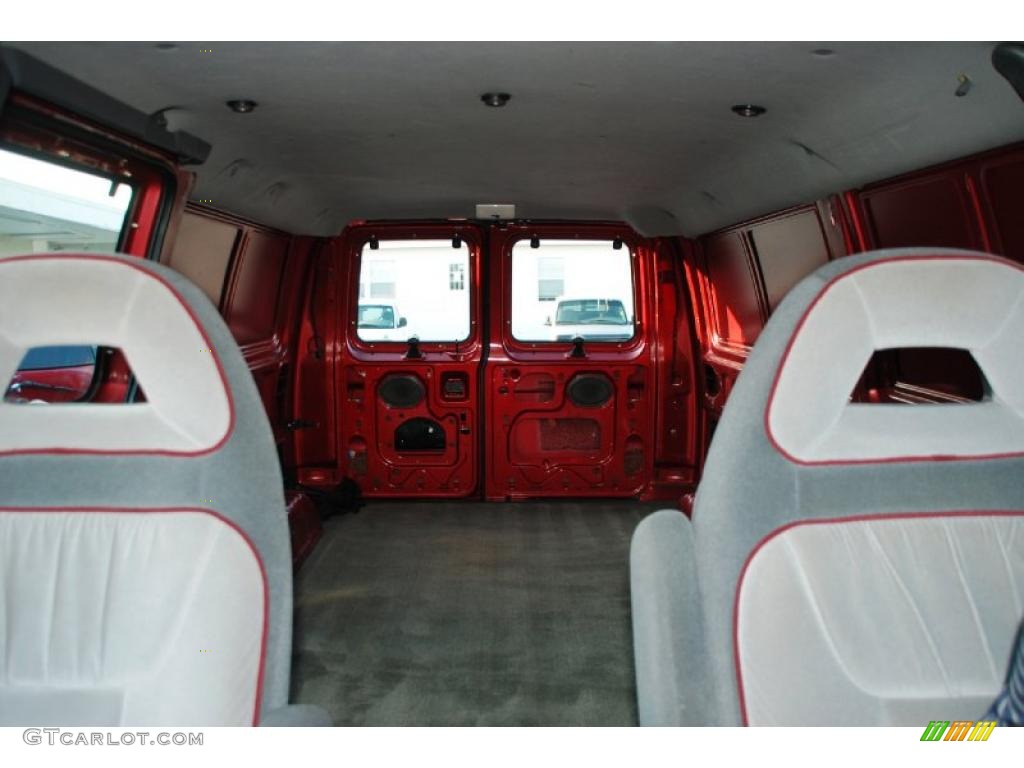 1995 E Series Van E150 XL Cargo Van - Electric Current Red Metallic / Grey photo #22