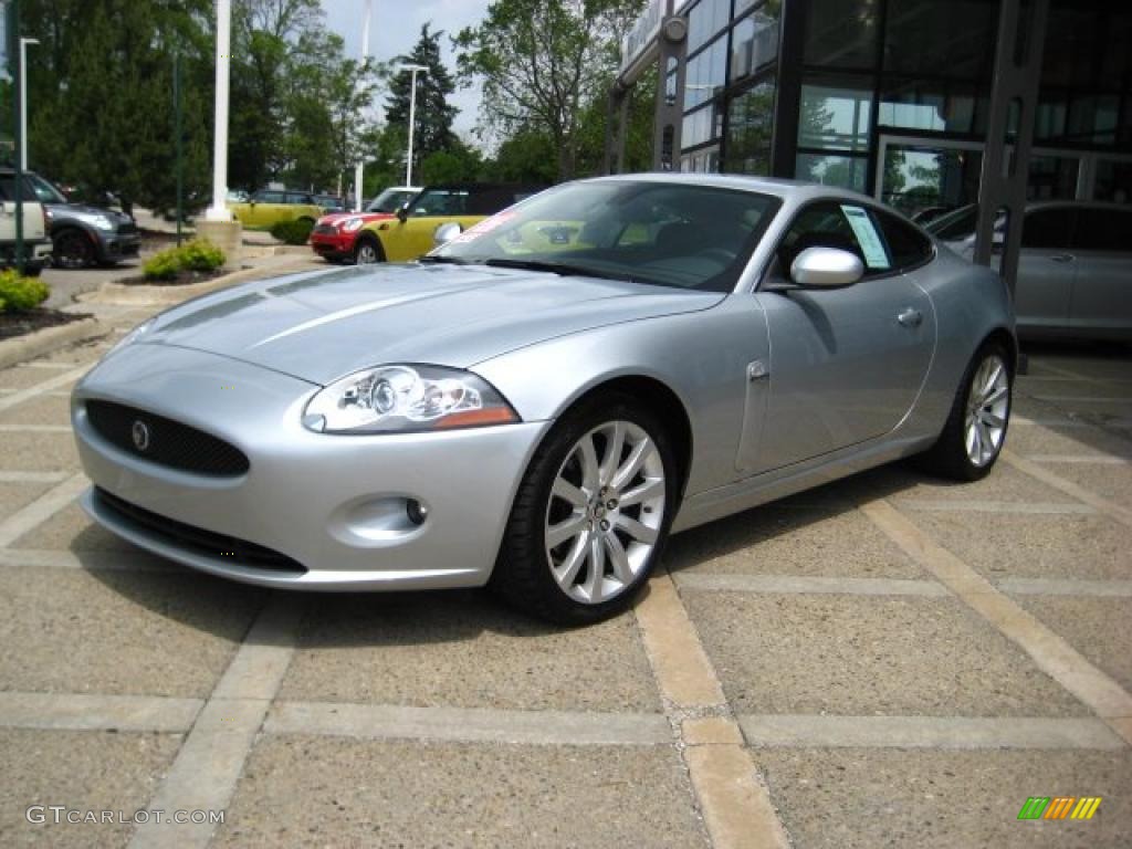 2008 XK XK8 Coupe - Liquid Silver Metallic / Charcoal photo #4