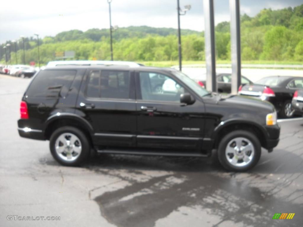 2004 Explorer Limited 4x4 - Black / Graphite photo #4