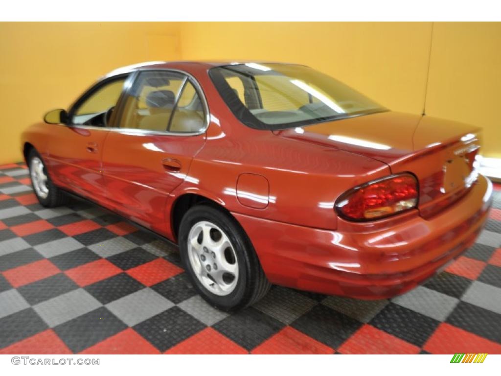 1998 Intrigue  - Red Metallic / Beige photo #4