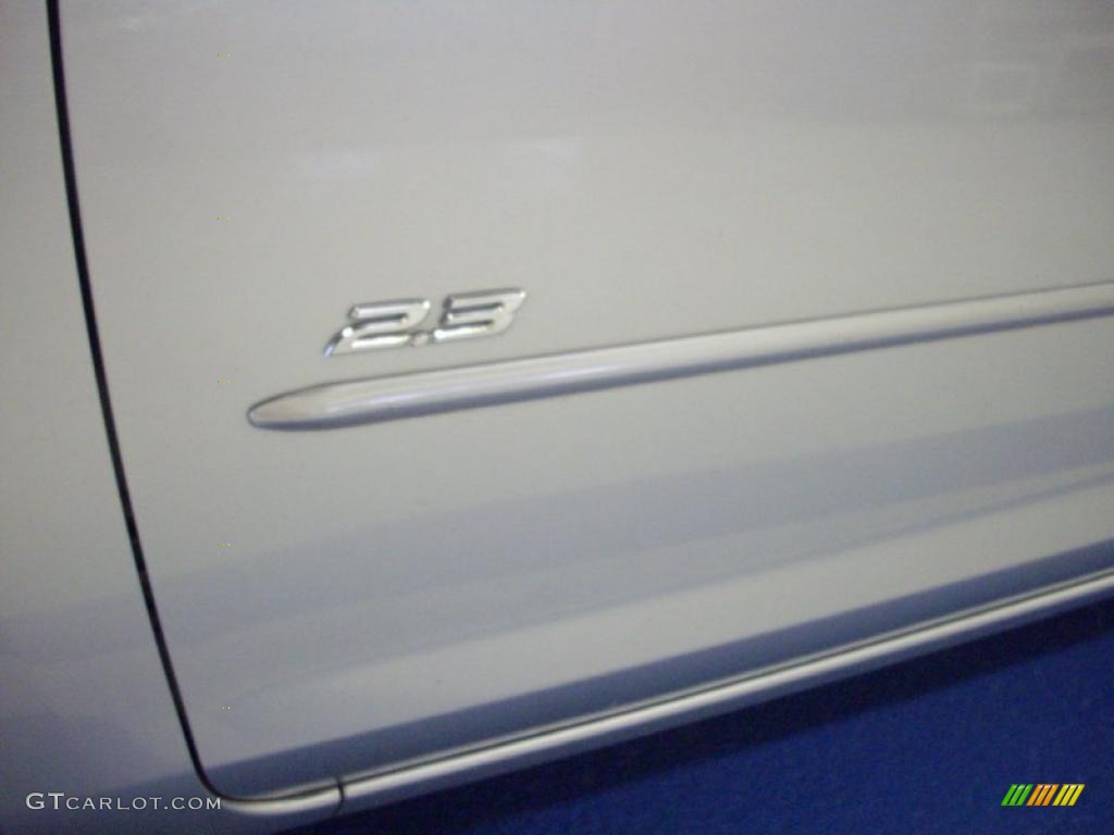 2007 MAZDA3 s Sport Sedan - Sunlight Silver Metallic / Black photo #4