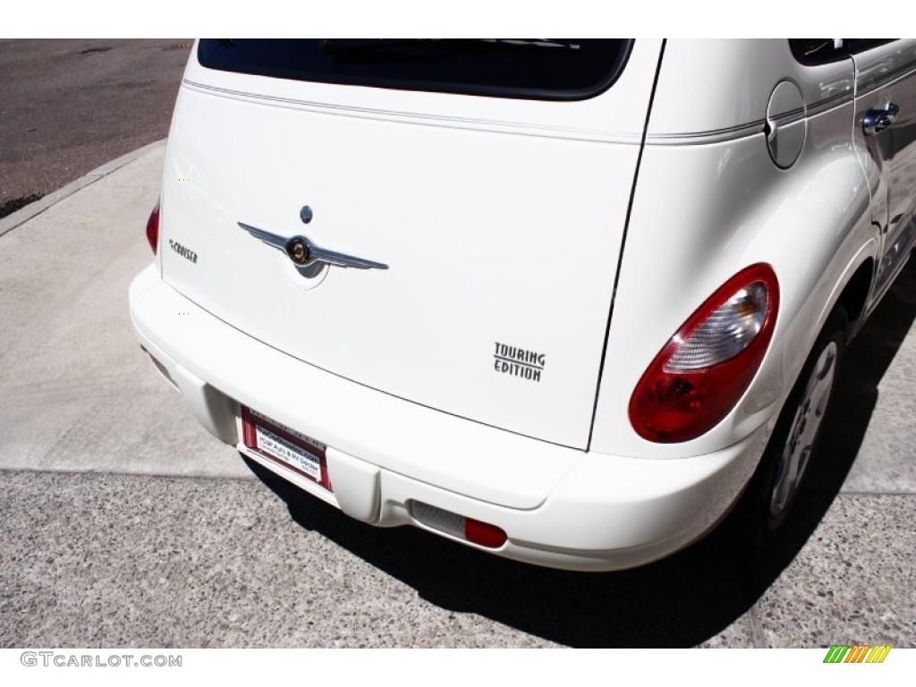 2007 PT Cruiser Touring - Cool Vanilla White / Pastel Slate Gray photo #18