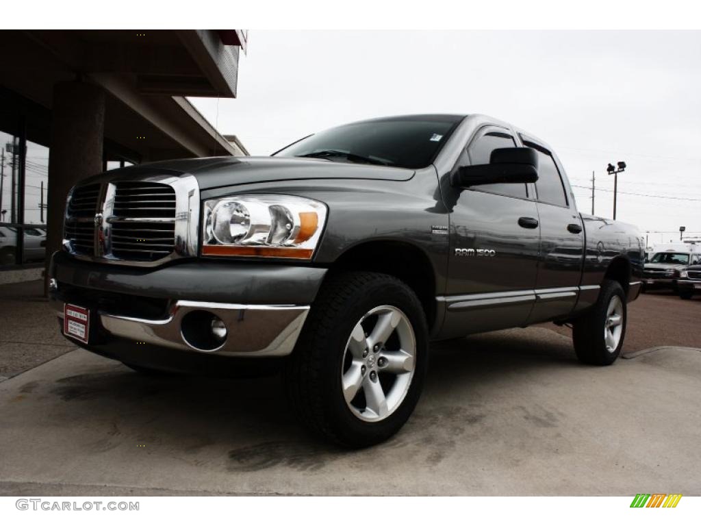 2006 Ram 1500 SLT Quad Cab 4x4 - Mineral Gray Metallic / Medium Slate Gray photo #16