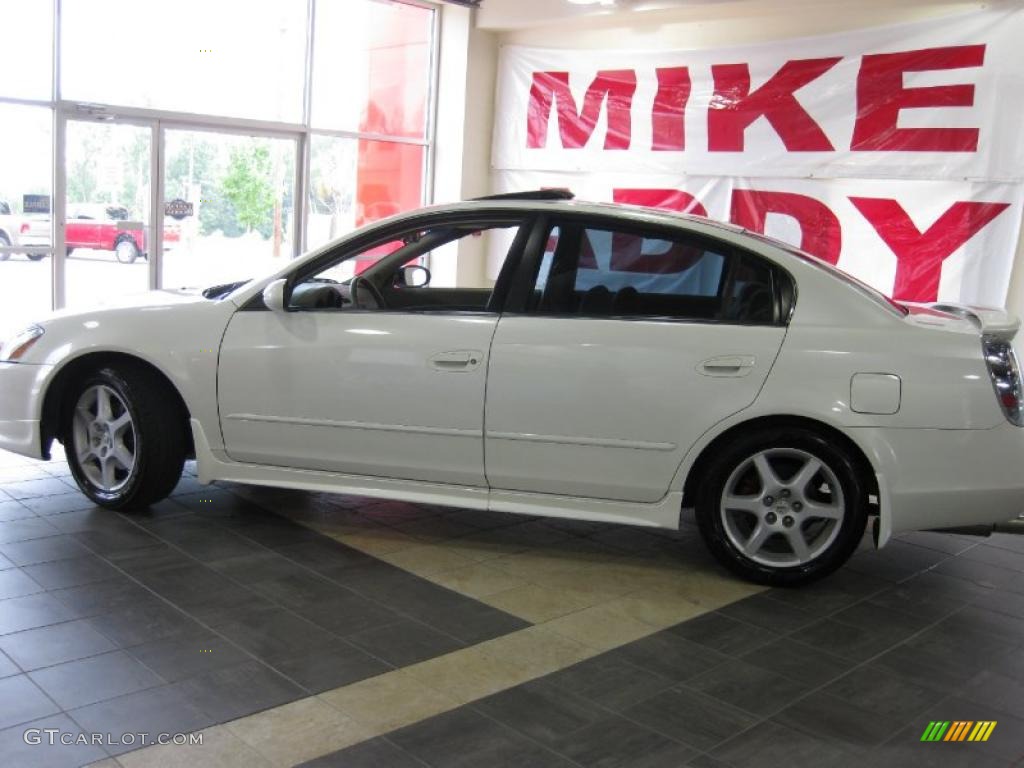 2002 Altima 3.5 SE - Satin White / Blond Beige photo #10
