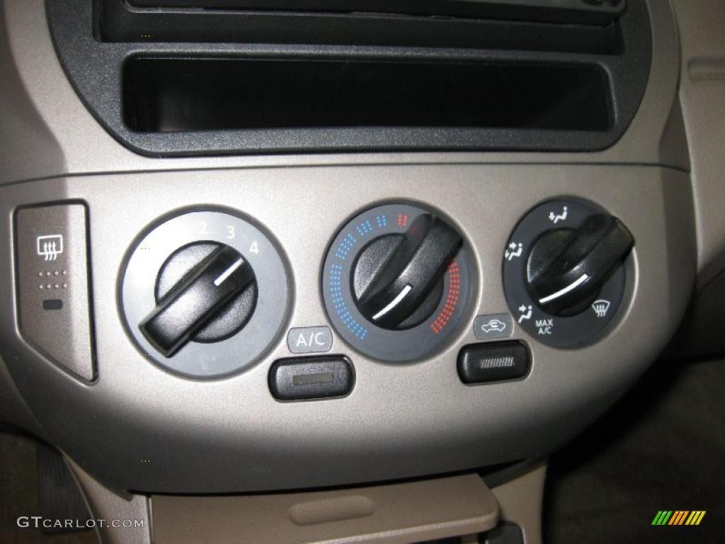2002 Altima 3.5 SE - Satin White / Blond Beige photo #19