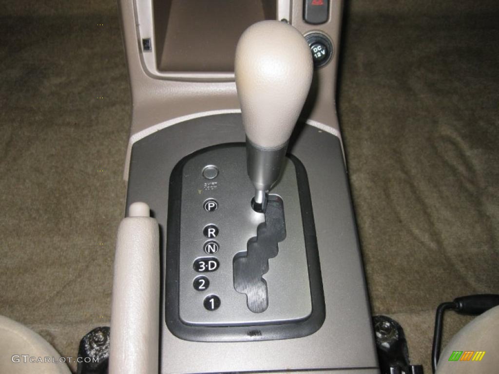 2002 Altima 3.5 SE - Satin White / Blond Beige photo #20