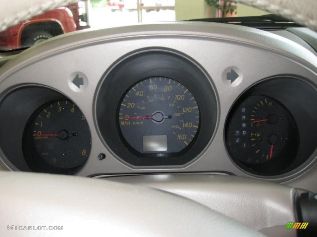 2002 Altima 3.5 SE - Satin White / Blond Beige photo #22