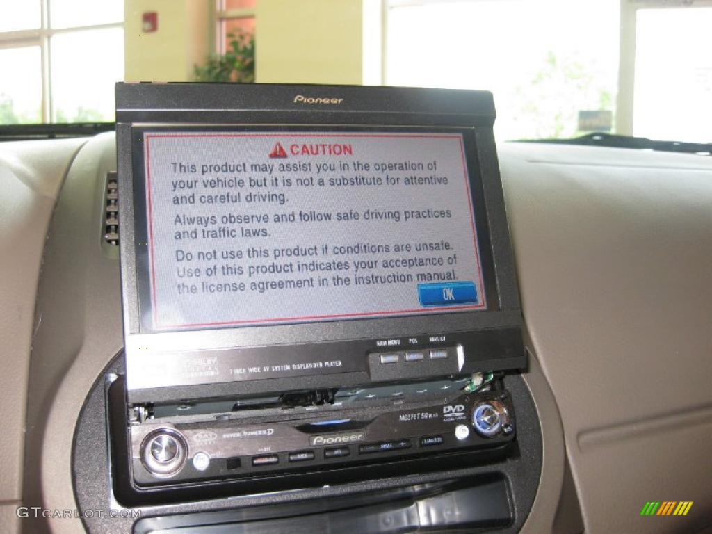 2002 Altima 3.5 SE - Satin White / Blond Beige photo #25