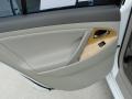 Super White - Camry XLE V6 Photo No. 30