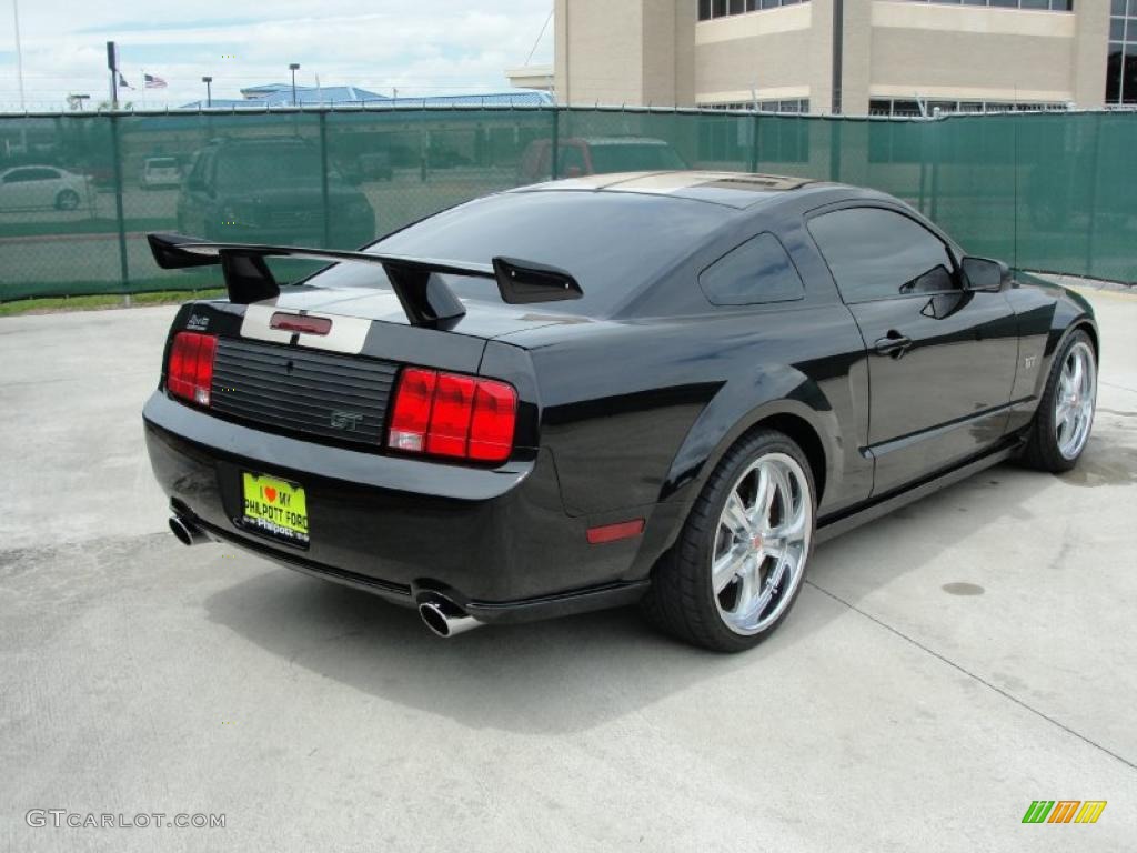 2007 Mustang GT Premium Coupe - Black / Medium Parchment photo #3