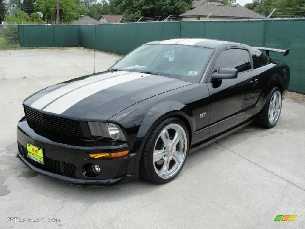 2007 Mustang GT Premium Coupe - Black / Medium Parchment photo #7