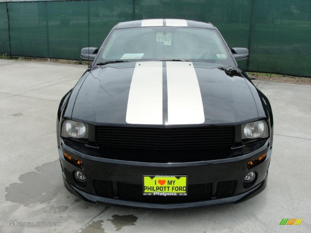 2007 Mustang GT Premium Coupe - Black / Medium Parchment photo #8