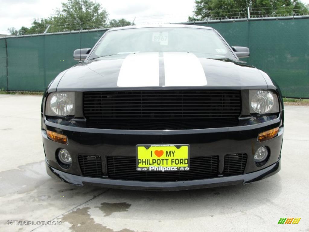 2007 Mustang GT Premium Coupe - Black / Medium Parchment photo #9
