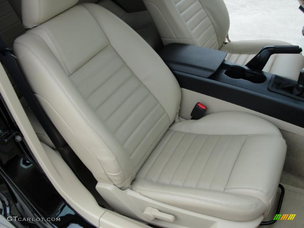 2007 Mustang GT Premium Coupe - Black / Medium Parchment photo #28