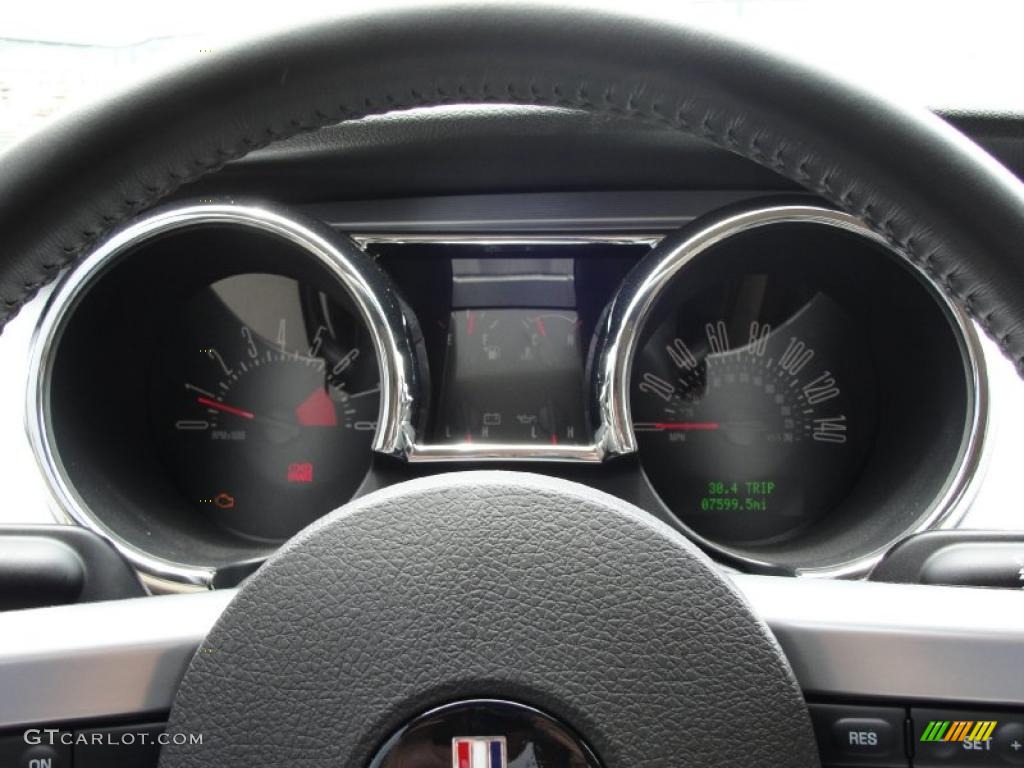 2007 Mustang GT Premium Coupe - Black / Medium Parchment photo #40