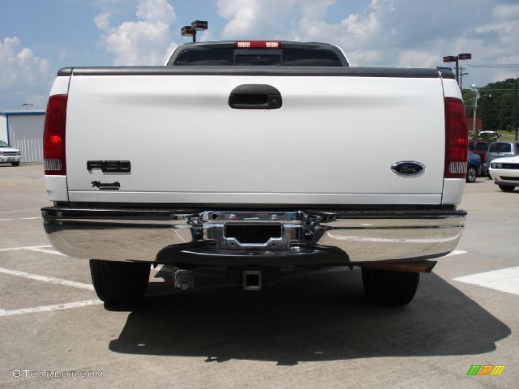 2002 F150 XLT SuperCab - Oxford White / Medium Parchment photo #4