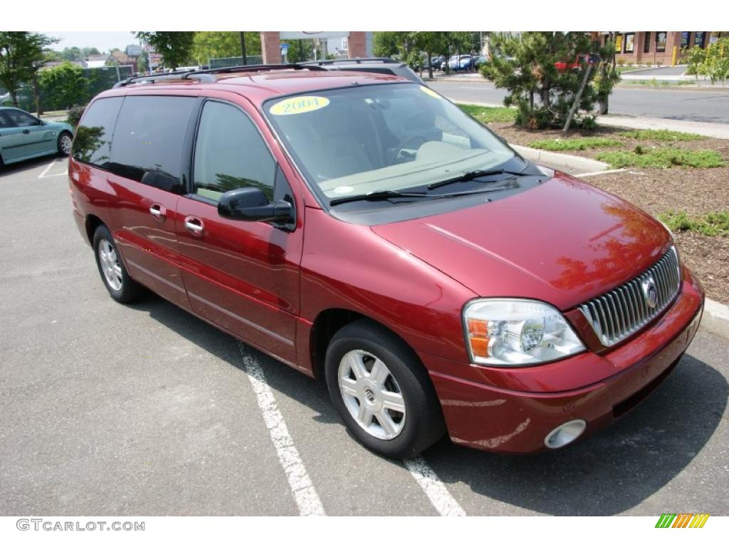 2004 Monterey Luxury - Matador Red Metallic / Pebble photo #3