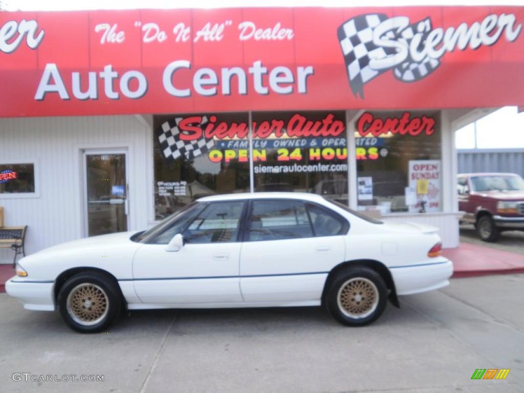 1995 Bonneville SE - Bright White / Graphite photo #1