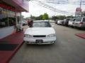 Bright White - Bonneville SE Photo No. 2