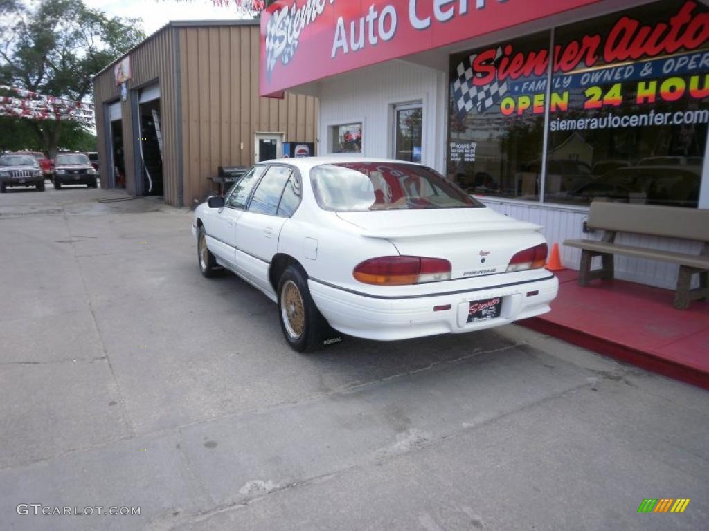 1995 Bonneville SE - Bright White / Graphite photo #6