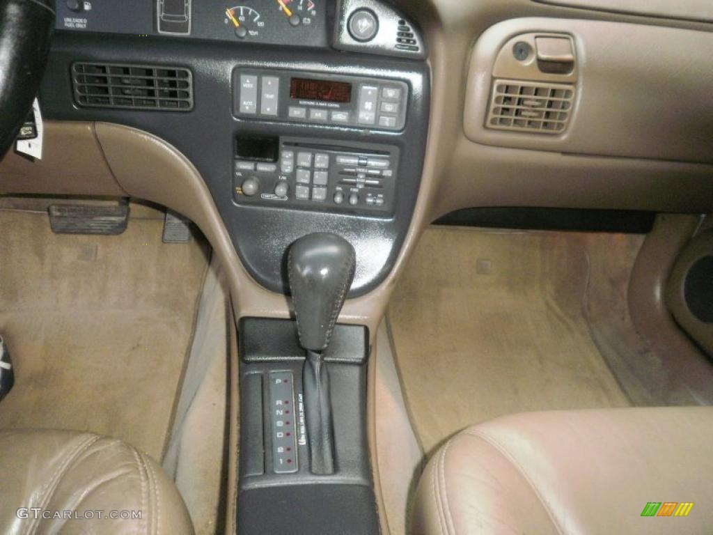 1995 Bonneville SE - Bright White / Graphite photo #14