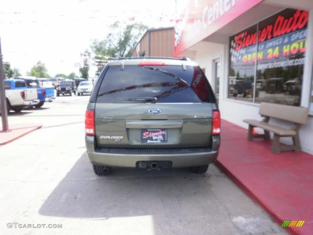 2004 Explorer XLT 4x4 - Estate Green Metallic / Medium Parchment photo #10