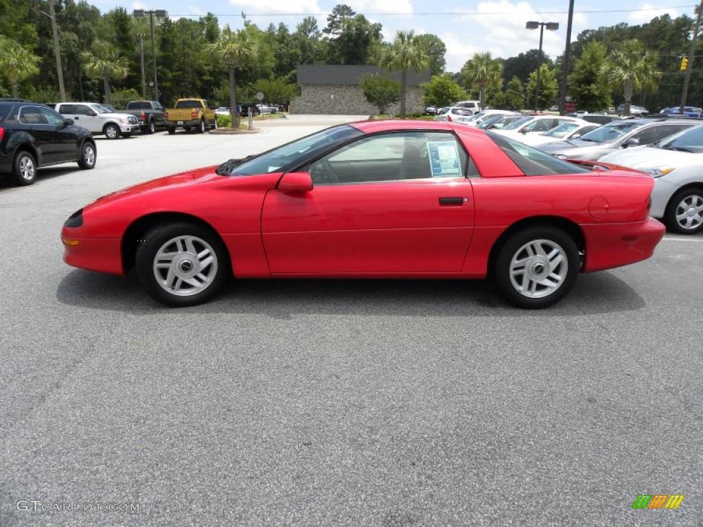 1995 Camaro Coupe - Bright Red / Dark Gray photo #2