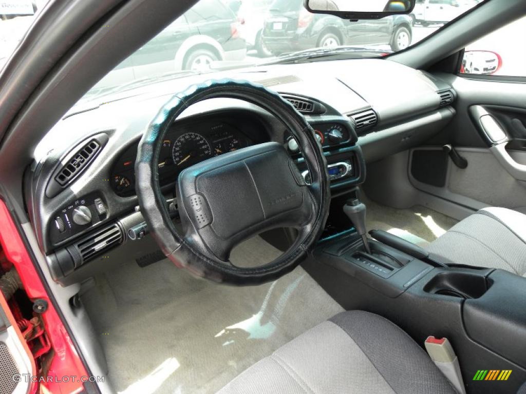 1995 Camaro Coupe - Bright Red / Dark Gray photo #3