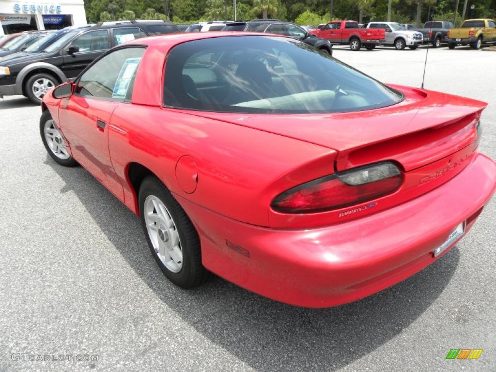 1995 Camaro Coupe - Bright Red / Dark Gray photo #13