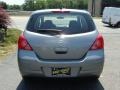 Magnetic Gray - Versa 1.8 SL Hatchback Photo No. 3