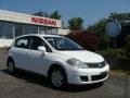 Fresh Powder - Versa 1.8 S Hatchback Photo No. 1