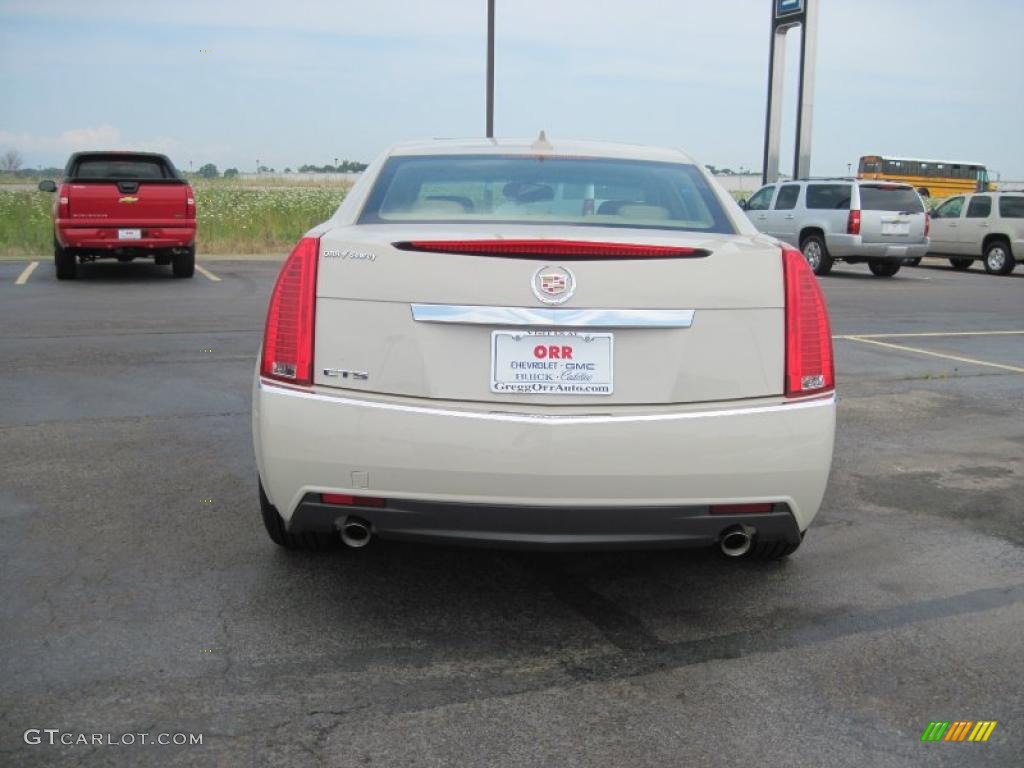2010 CTS 3.0 Sedan - Vanilla Latte / Cashmere/Cocoa photo #5