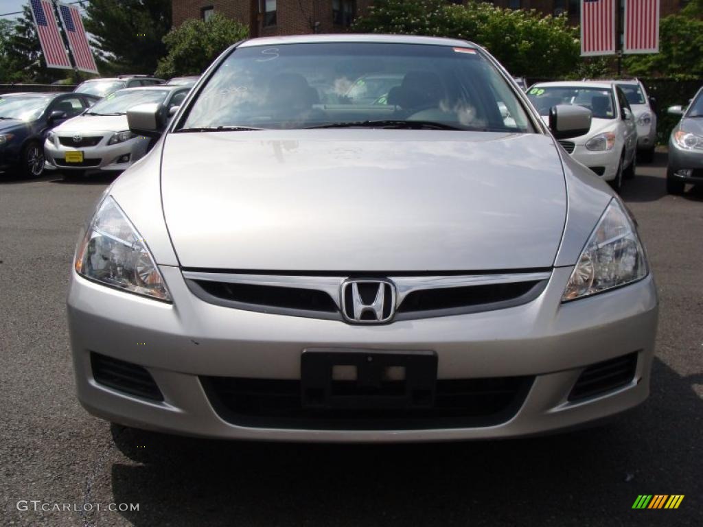 2007 Accord EX Sedan - Alabaster Silver Metallic / Gray photo #2