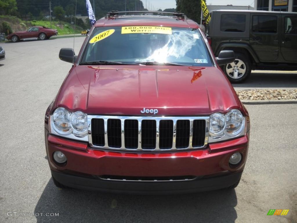 2007 Grand Cherokee Limited 4x4 - Red Rock Crystal Pearl / Khaki photo #17