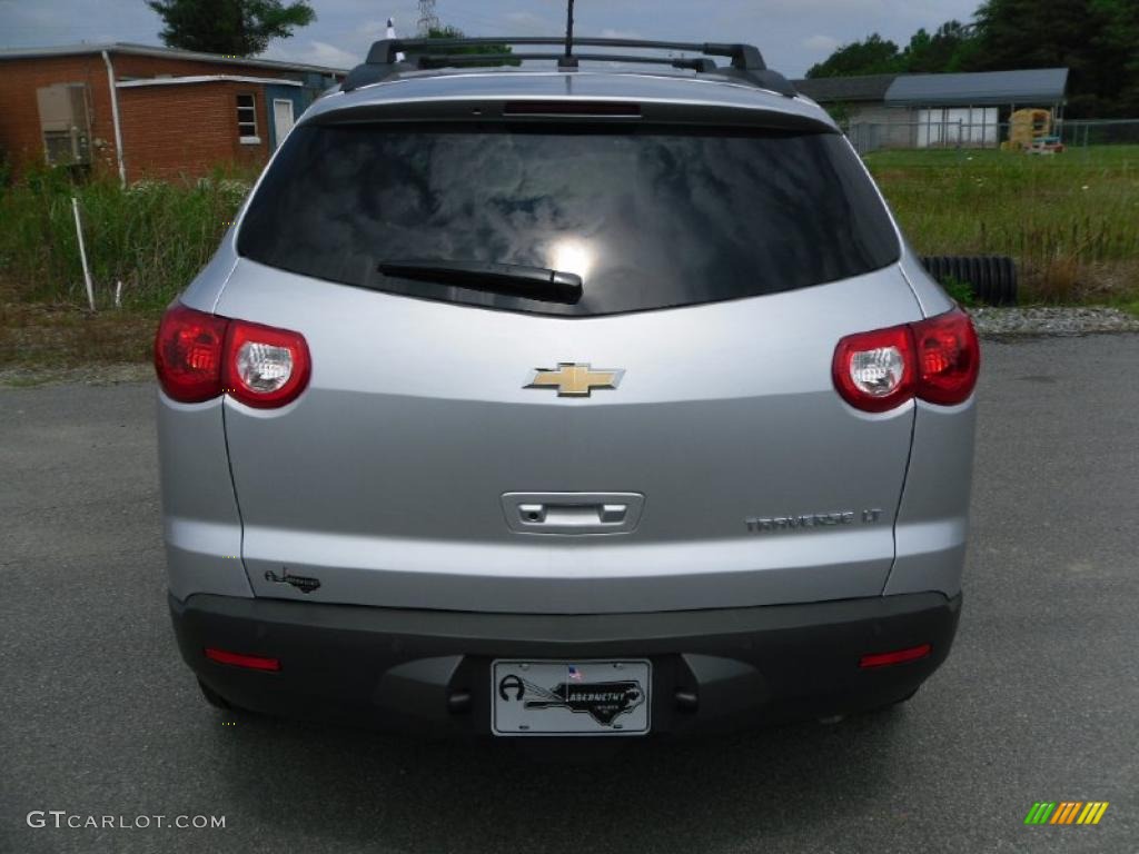 2010 Traverse LT - Silver Ice Metallic / Ebony photo #3