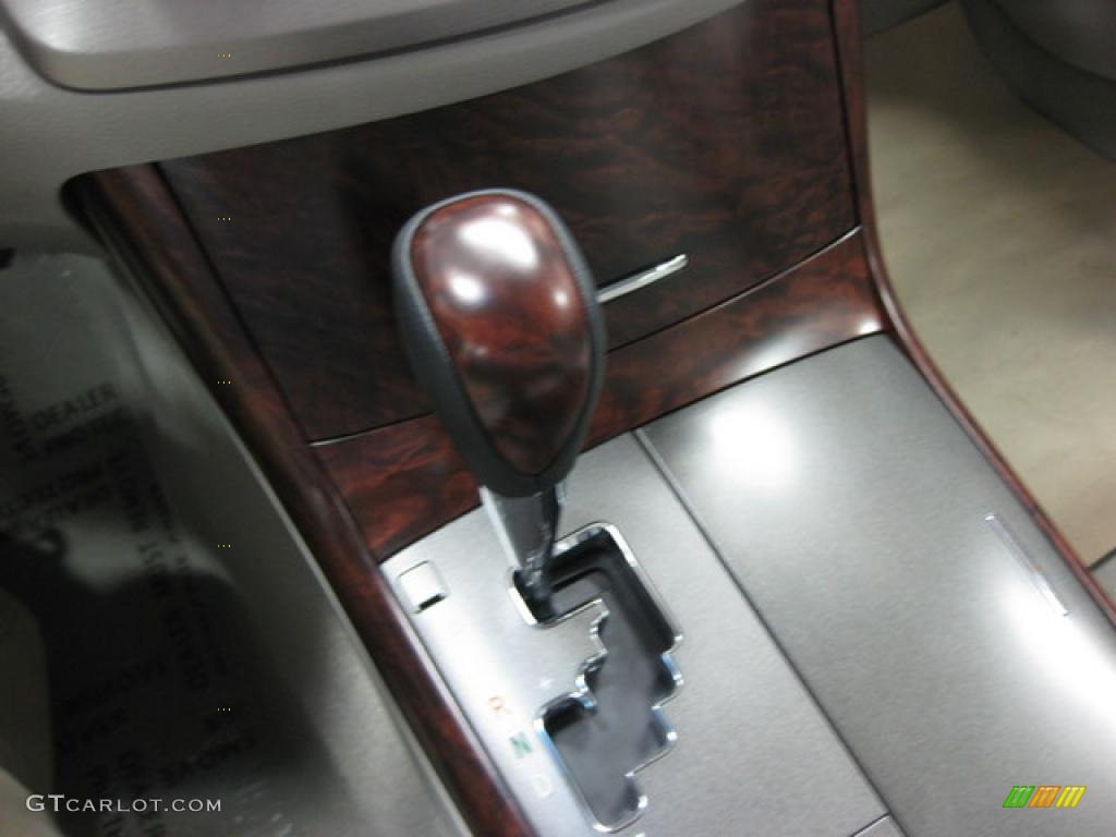 2011 Avalon Limited - Zephyr Blue Metallic / Light Gray photo #5