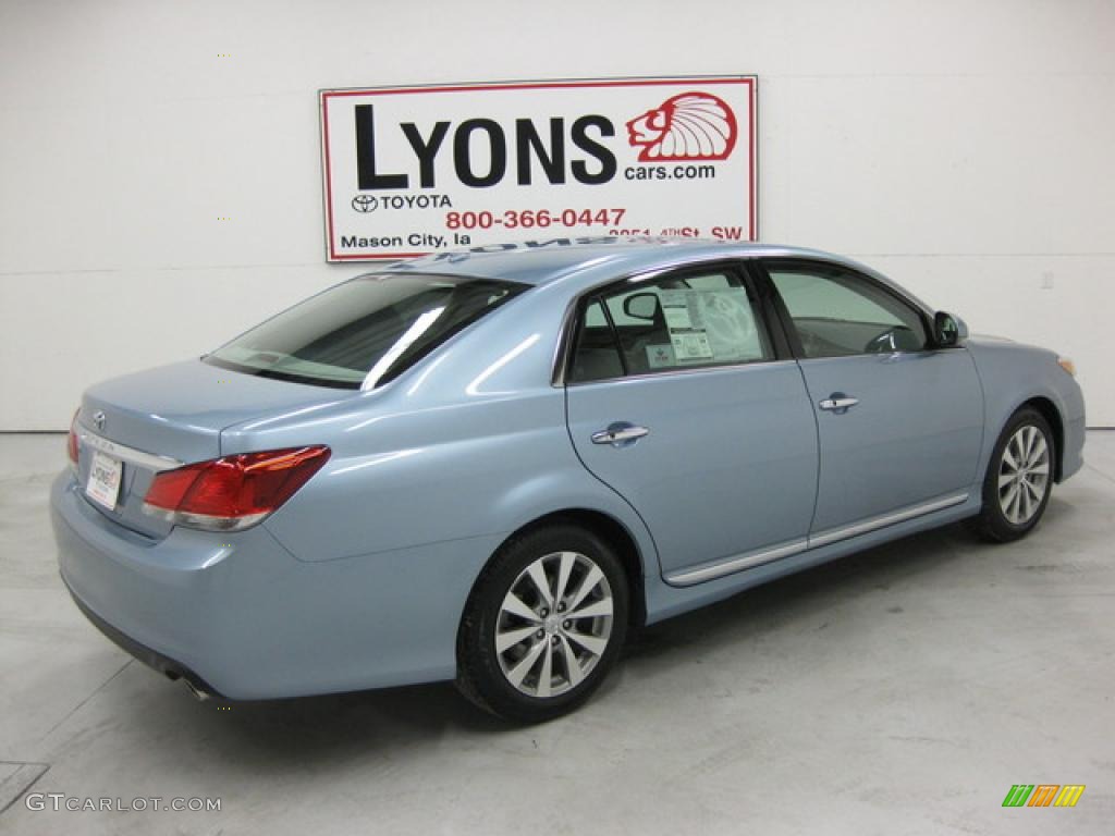 2011 Avalon Limited - Zephyr Blue Metallic / Light Gray photo #18