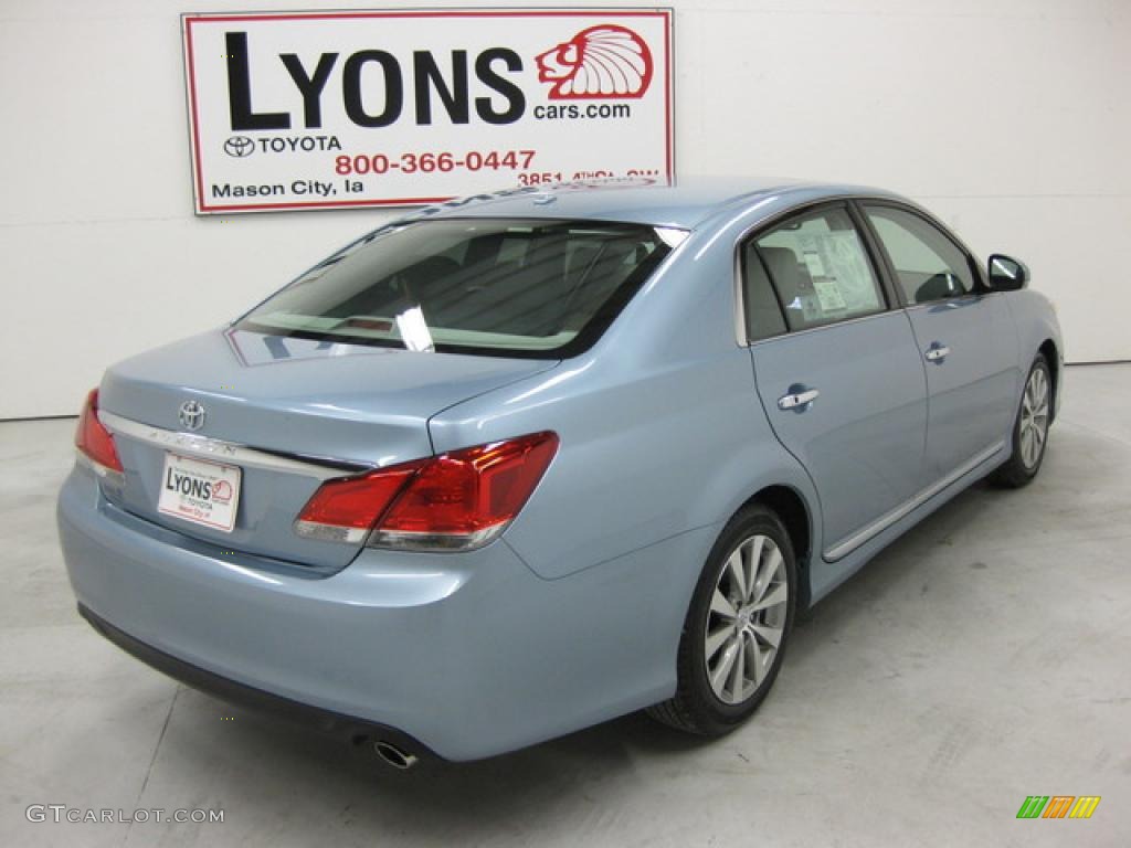 2011 Avalon Limited - Zephyr Blue Metallic / Light Gray photo #19