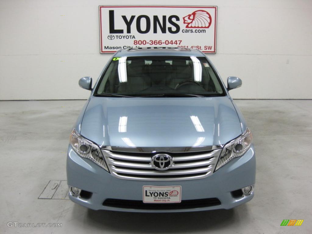 2011 Avalon Limited - Zephyr Blue Metallic / Light Gray photo #25
