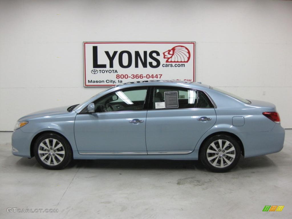 2011 Avalon Limited - Zephyr Blue Metallic / Light Gray photo #27