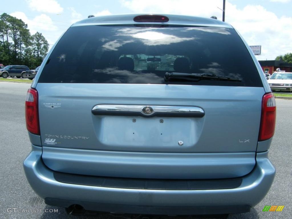 2005 Town & Country LX - Butane Blue Pearl / Medium Slate Gray photo #4